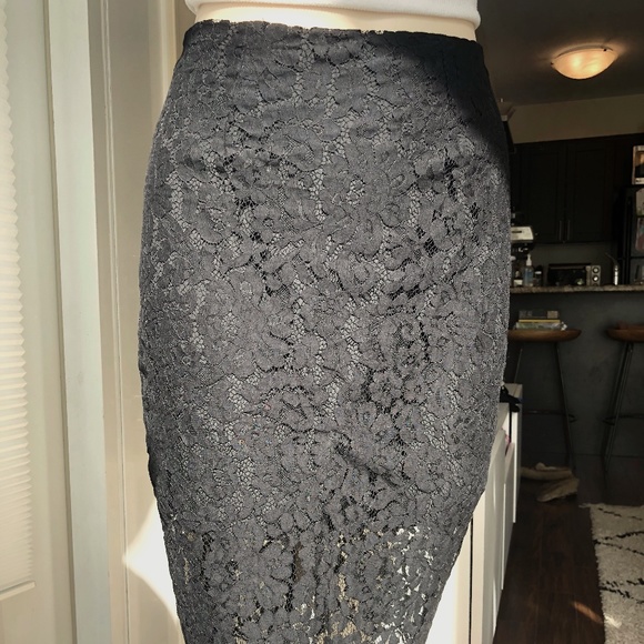 Black lace skirt (Size S) - Picture 7 of 9